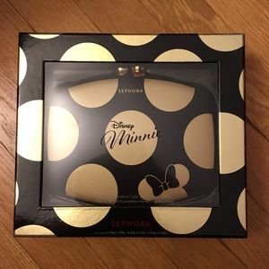 NIB Sephora Minnie Mouse Eyeshadow Palette